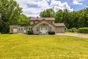 125 Fair Oak Rd, Springfield, MA 01128 - Photo 1