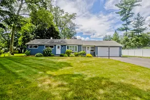 152 Druid Hill Rd, Springfield, MA 01129 - Photo 1