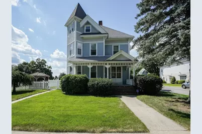 14 Squier St, Palmer, MA 01069 - Photo 1