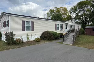 143 West St, Hatfield, MA 01038 - Photo 1