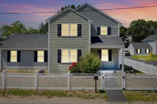 29 Marriner St, Lowell, MA 01852 - Photo 1