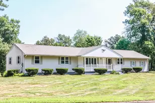 152 Brookhaven Dr, East Longmeadow, MA 01028 - Photo 1