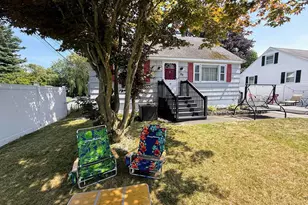 89 Bunker Hill Ave, Lowell, MA 01850 - Photo 1