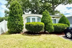 7 Bayberry Ln, Plymouth, MA 02360 - Photo 1