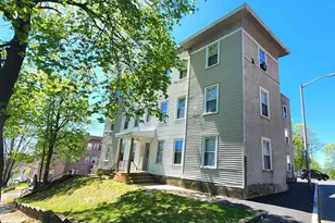 17 Windsor St, Worcester, MA 01605 - Photo 1