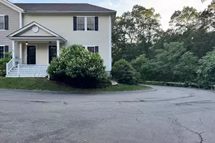 60 Pyburn Rd, Lynnfield, MA 01940 - Photo 1