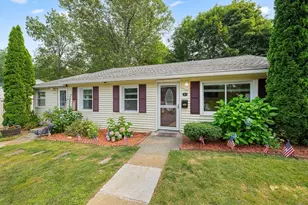 10 Bainridge Rd, Worcester, MA 01602 - Photo 1