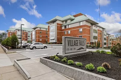 173 Oak St #104, Newton, MA 02464 - Photo 1