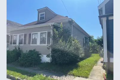 15 Ball St, New Bedford, MA 02745 - Photo 1