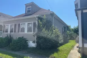 15 Ball St, New Bedford, MA 02745 - Photo 1