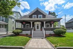 31 Lincoln St, Winthrop, MA 02152 - Photo 1