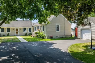 34 River Rd, Mattapoisett, MA 02739 - Photo 1