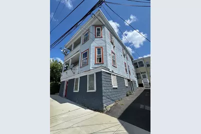 39 Ayer St, Haverhill, MA 01832 - Photo 1