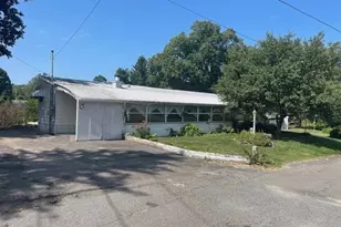 18 Riverview Cir, Brimfield, MA 01010 - Photo 1