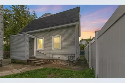 59 Kingston, Lawrence, MA 01843 - Photo 1