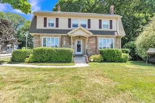 246 Chestnut St, Gardner, MA 01440 - Photo 1