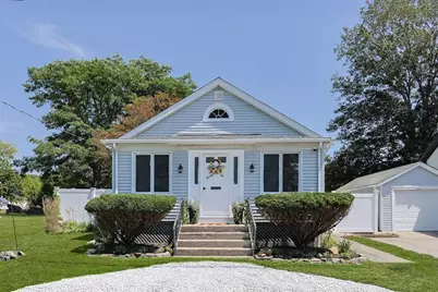 22 Louis Street, Swansea, MA 02777 - Photo 1
