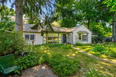 21 Preston Beach Rd, Marblehead, MA 01945 - Photo 1