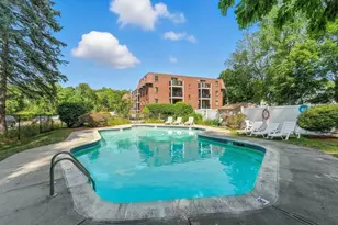 5 Washington St, Reading, MA 01867 - Photo 1