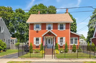 29 Prospect St, Saugus, MA 01906 - Photo 1