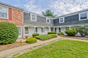 31 Jamestown Dr, Springfield, MA 01108 - Photo 1