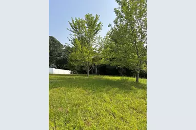 24 Reilly Ave, Blackstone, MA 01504 - Photo 1