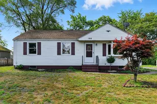 199 Cherokee Dr, Springfield, MA 01109 - Photo 1