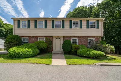 107 Vernon St #D, Wakefield, MA 01880 - Photo 1