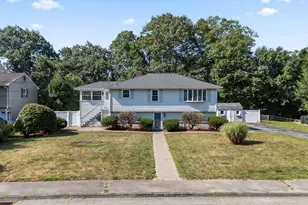 12 Nancy Dr, Auburn, MA 01501 - Photo 1