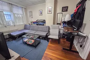 7 Anderson St, Boston, MA 02114 - Photo 1