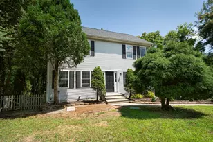 194 Svenson Ave, Worcester, MA 01607 - Photo 1