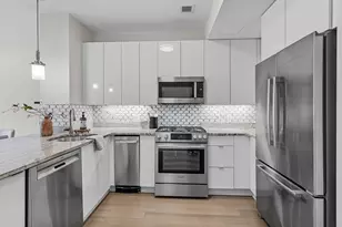 121 Portland, Boston, MA 02114 - Photo 1