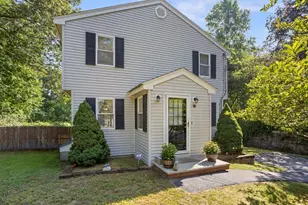 32 Sherburne Ave, Tyngsborough, MA 01879 - Photo 1