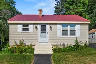 20 Grandview Ave, Auburn, MA 01501 - Photo 1