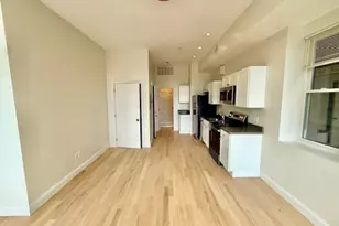 204 Hanover, Boston, MA 02113 - Photo 1
