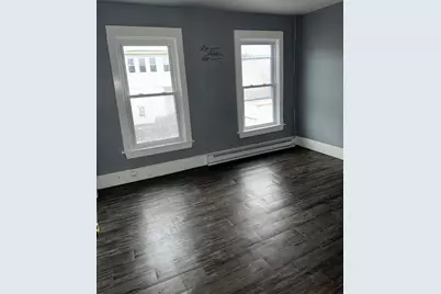 33 Lincoln #33, Holyoke, MA 01040 - Photo 1