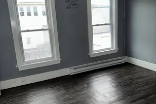 33 Lincoln, Holyoke, MA 01040 - Photo 1