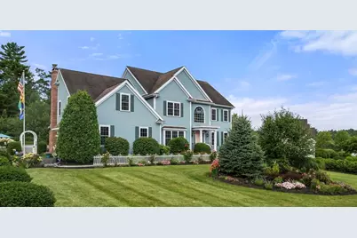 19 Canterberry Ln, Norfolk, MA 02056 - Photo 1