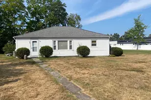 103 Brook St, Clinton, MA 01510 - Photo 1