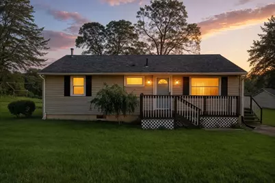 293 Laurelton St, Springfield, MA 01109 - Photo 1