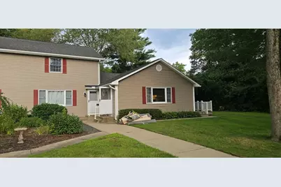 18 Crescent Ave #1, West Brookfield, MA 01585 - Photo 1