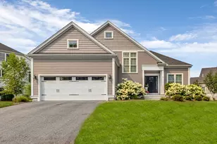 54 Rockwood Ln, Upton, MA 01568 - Photo 1