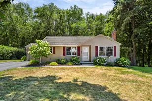 23 Hawthorne St, Grafton, MA 01536 - Photo 1