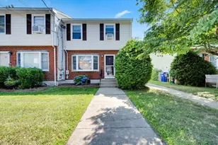 8 Albemarle St, Boston, MA 02136 - Photo 1