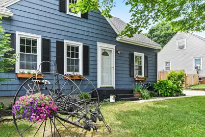 39 Velma Avenue, Pittsfield, MA 01201 - Photo 1