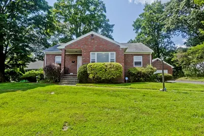 77 Elmore St, Holyoke, MA 01040 - Photo 1