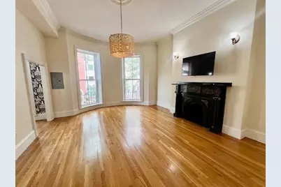 29 Bowdoin St #2, Boston, MA 02114 - Photo 1