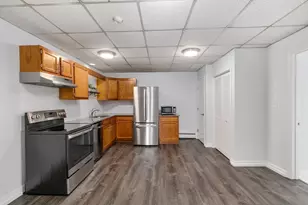 131 Essex St, Salem, MA 01970 - Photo 1