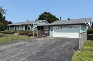 14 Squire Ln, Bellingham, MA 02019 - Photo 1