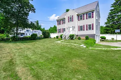 291 Pelham St, Methuen, MA 01844 - Photo 1